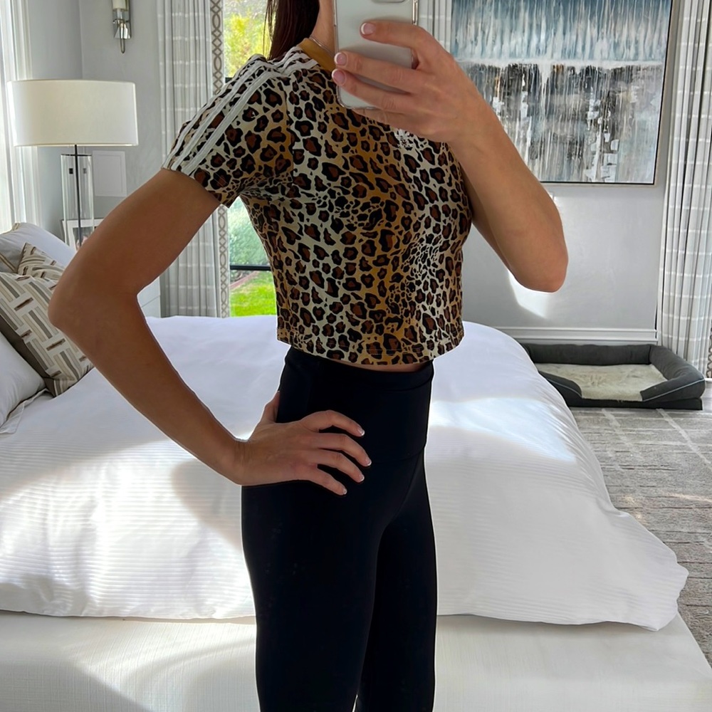 Super cute ADIDAS leopard print cropped tee. Size small